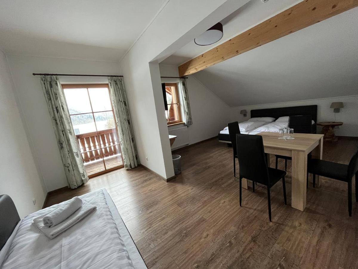 Wurznwirt Hotel Шнайцелройт Екстериор снимка